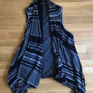 Knit vest